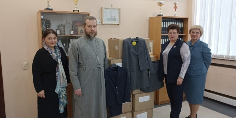 Маленьким великолучанам из малообеспеченных семей подарят школьную форму - 2022-11-03 14:35:00 - 1