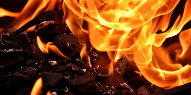 Неосторожное обращение с огнем при курении привело к смерти мужчины - 2021-02-03 10:13:00 - 1