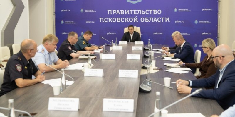 В Пскове обсудили вопросы реэвакуации переселенцев из ЛДНР и Украины - 2022-08-12 09:35:00 - 1
