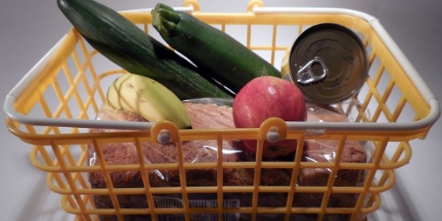 Пожилые жители Псковской области могут попросить волонтеров привезти продукты - 2021-10-26 13:35:00 - 1