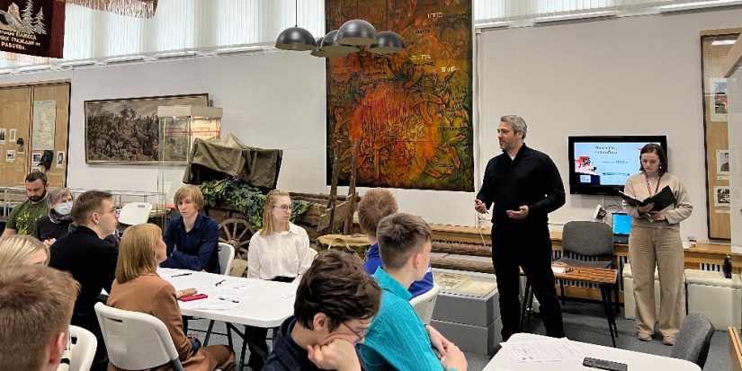 Диктант Победы прошел в Псковском музее - 2023-04-27 15:35:00 - 1