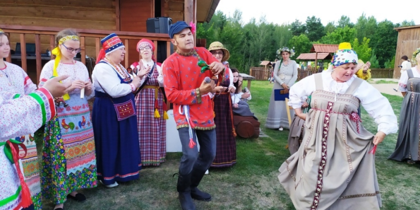 Дефиле авторских костюмов пройдет на фестивале РосянкаFEST - 2023-08-18 20:05:00 - 1