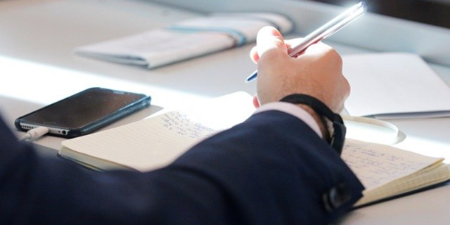 Когда девятиклассники буду писать контрольные работы? - 2021-03-28 19:00:00 - 1