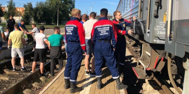 Сотрудники МЧС Псковской области помогают гражданам ДНР и ЛНР вернуться домой - 2022-08-15 15:35:00 - 1