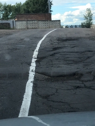 Множество проблем с безопасностью дорожного движения существует в Псковской области - 2018-10-24 17:56:00 - 1