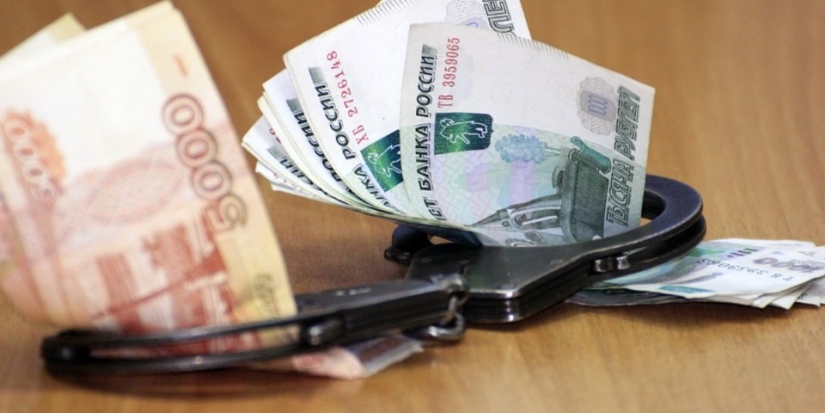 Псковский судебный пристав обвиняется в присвоении денег - 2022-08-02 13:05:00 - 1