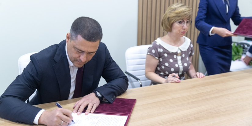 Псковская область заключила на ПМЭФ 17 соглашений на 8 млрд рублей - 2023-06-19 08:35:00 - 1