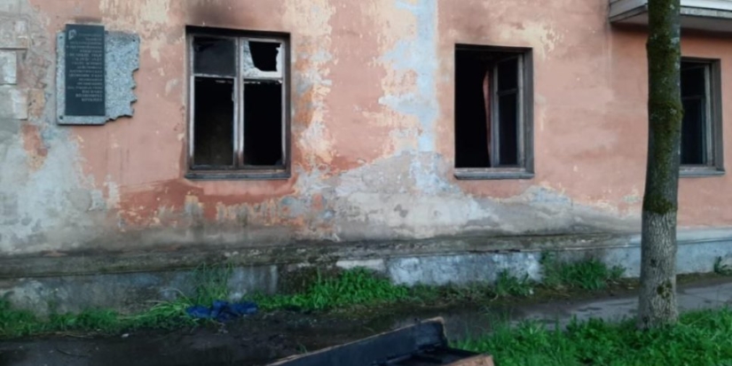 В Великих Луках на пожаре погиб мужчина - 2022-05-23 12:35:00 - 1