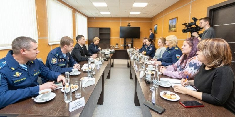Губернатор встретился с женсоветом Псковского территориального гарнизона - 2022-11-30 17:05:00 - 1