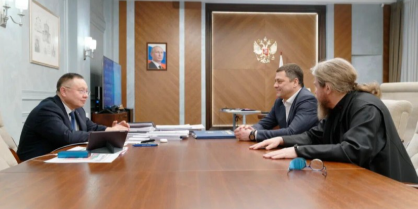 Глава Минстроя РФ провел рабочую встречу с Михаилом Ведерниковым - 2023-01-29 10:01:00 - 1