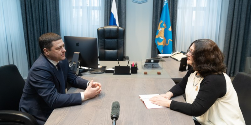 Меры поддержки педагогов Михаил Ведерников обсудил с председателем профсоюза - 2023-01-19 08:35:00 - 1