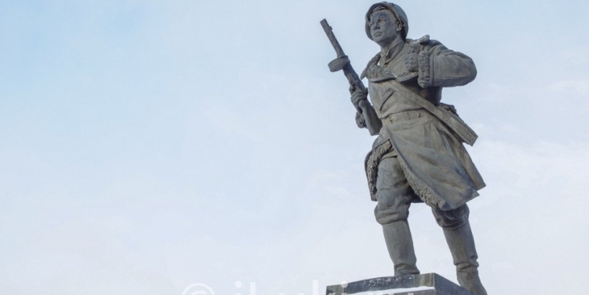 В Псковской области проходят памятные и торжественные мероприятия в День героев - 2022-12-09 16:35:00 - 1