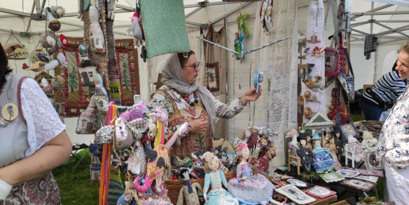 Ремесленная ярмарка развернется на праздничной поляне в Михайловском 3 июня - 2023-06-02 19:35:00 - 1