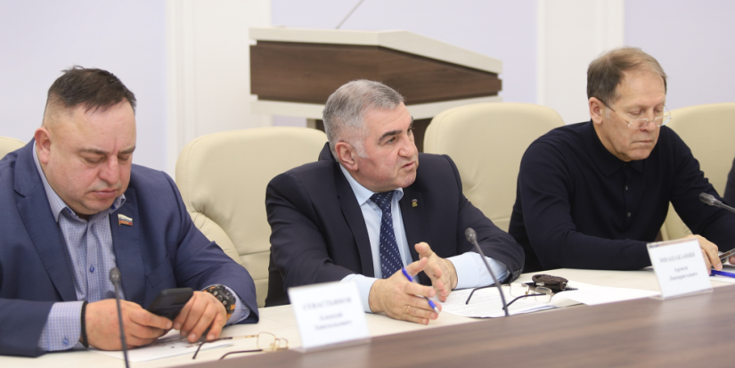 Очередная сессия областного Собрания назначена на 30 марта - 2023-03-25 13:05:00 - 1