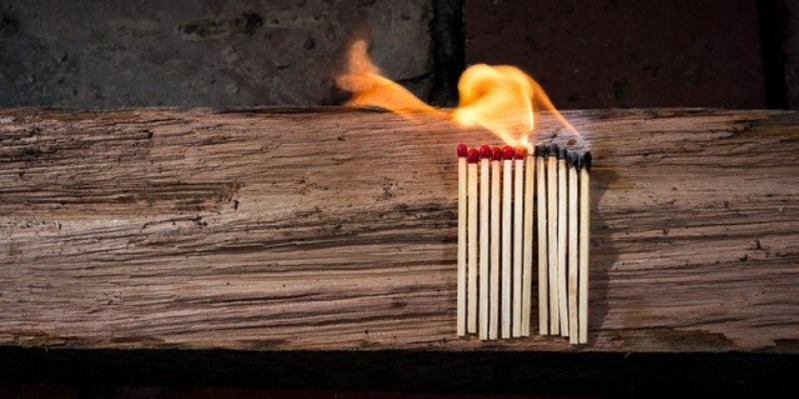 Мужчина погиб на пожаре в Великолукском районе - 2021-02-15 12:00:00 - 1