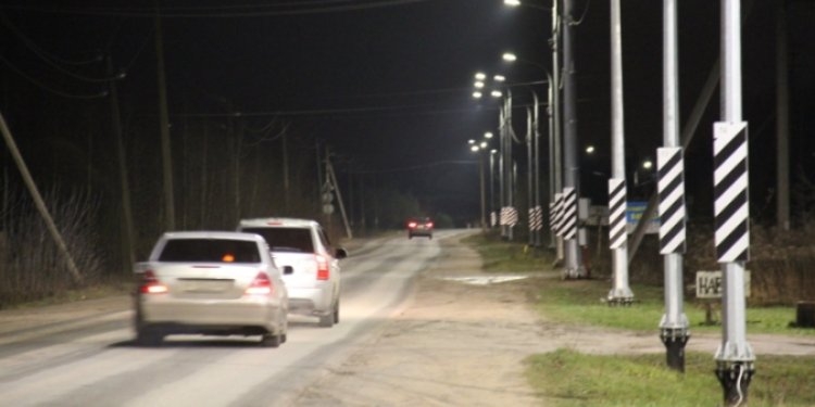 В 15 деревнях Псковской области установили элементы дорожного освещения - 2021-11-12 11:35:00 - 1