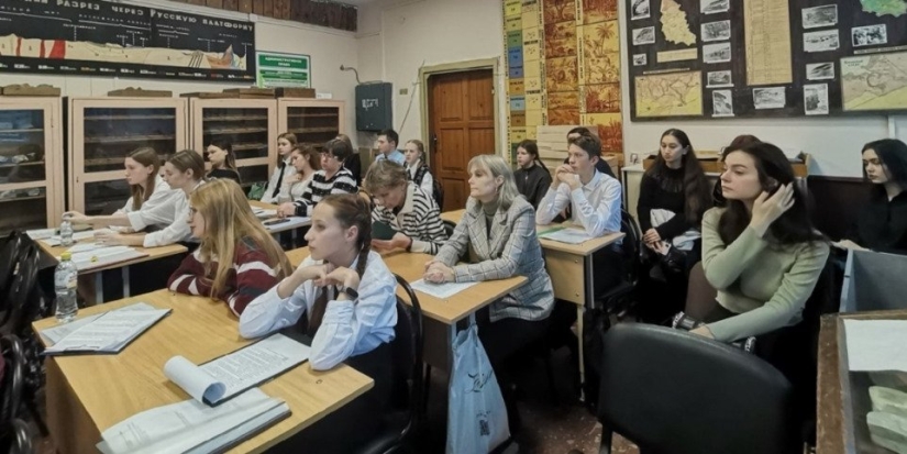В Пскове прошла Научно-практическая конференция «Шаг в будущее» - 2022-12-19 14:05:00 - 1