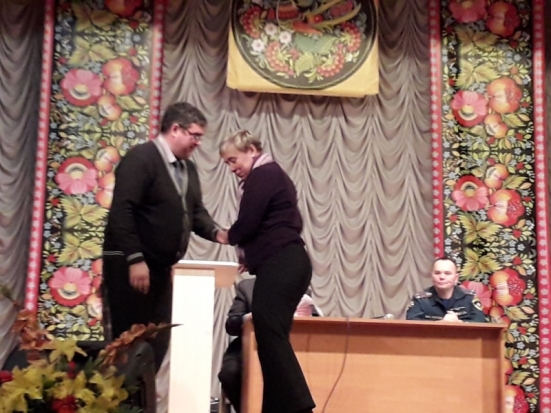 Работник великолукской библиотеки отмечена благодарностью администрации города - 2018-12-12 07:01:00 - 1