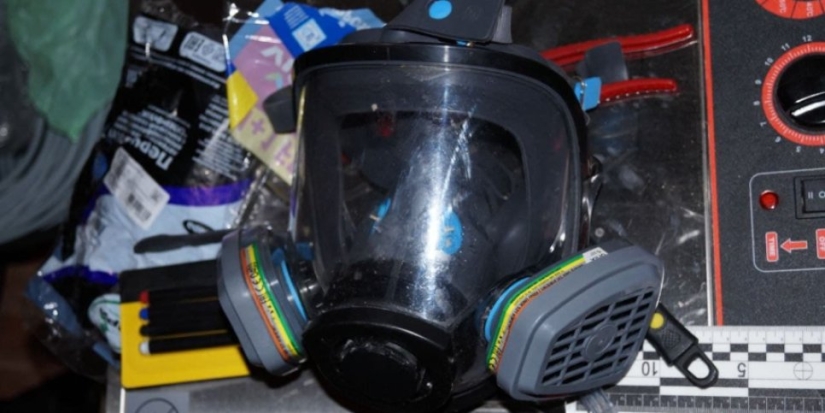 Псковские полицейские ликвидировали нарколабораторию и изъяли 2,5 кг мефедрона - 2021-11-25 14:11:15 - 1