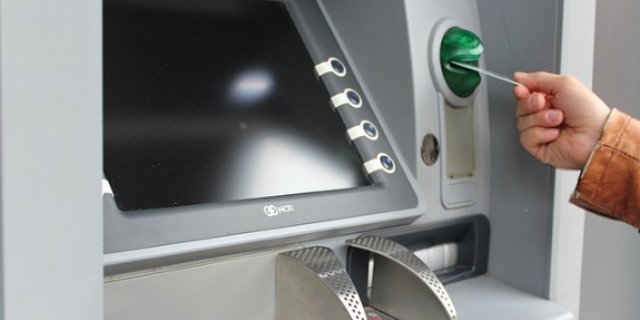 Великолучанин расплатился за покупки краденой картой - 2021-10-06 11:12:00 - 1