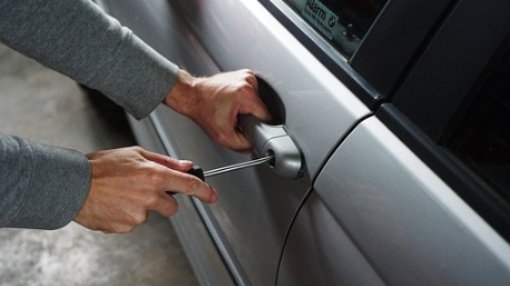 Житель Дновского района осужден за угон служебного автомобиля - 2021-05-26 13:36:00 - 1