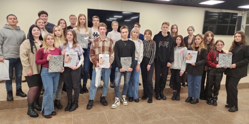 В великолукском «Электрополисе» прошла игра «Что? Где? Когда?» - 2022-12-13 19:35:00 - 1
