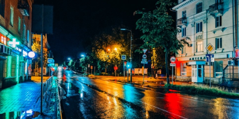 В Великих Луках продолжается модернизация системы уличного освещения - 2022-05-26 13:05:00 - 1