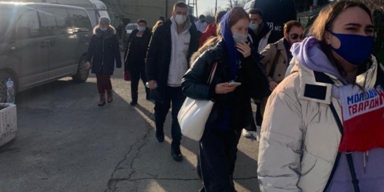 Волонтеры круглосуточно работают с беженцами Донбасса - 2022-02-26 13:00:00 - 1