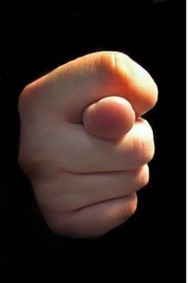 В Пскове мужчины пытались ограбить магазин, но денег в кассе не оказалось - 2016-12-10 11:46:00 - 1