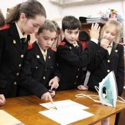 В Великих Луках проходят областные соревнования четвероклассников по знаниям правил электробезопасности - 2017-01-27 06:36:00 - 1