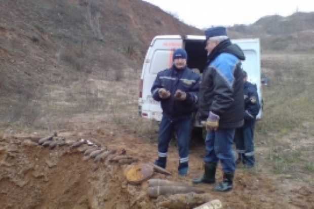 Псковские саперы дважды выезжали на разминирование взрывоопасных предметов времен ВОВ - 2017-03-29 19:27:00 - 1