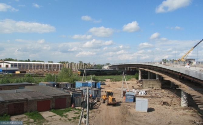 С заявлением Госкомитета по транспорту о краже на 1 700 000 рублей при закрытии АЗС на месте строительства великолукского путепровода не согласились правоохранительные органы - 2018-05-28 15:46:00 - 1