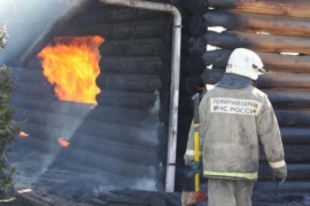 Два пожарных расчета выезжали на возгорание жилого дома в Опочецком районе - 2017-10-14 20:43:00 - 1
