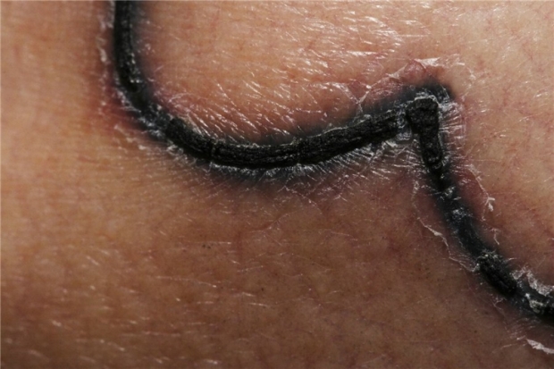 В Невеле двое мужчин повздорили из-за нанесенных татуировок, в итоге один скончался - 2017-02-08 15:06:00 - 1