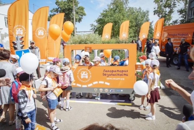 ФОТОрепортаж: открытие «Лаборатории безопасности» в Великих Луках - 2018-06-19 13:42:00 - 1