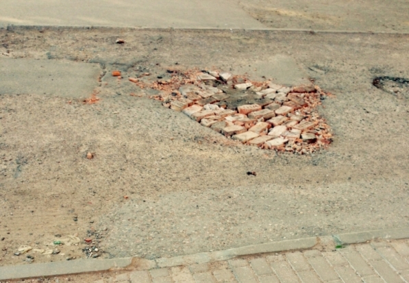 ФОТОфакт: такой ремонт дорог заслужил Город воинской славы? - 2018-06-21 09:42:00 - 1