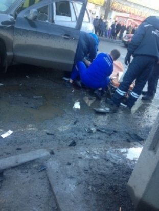 На Рижском проспекте в Пскове не разъехались две легковушки - 2017-02-14 18:01:00 - 1