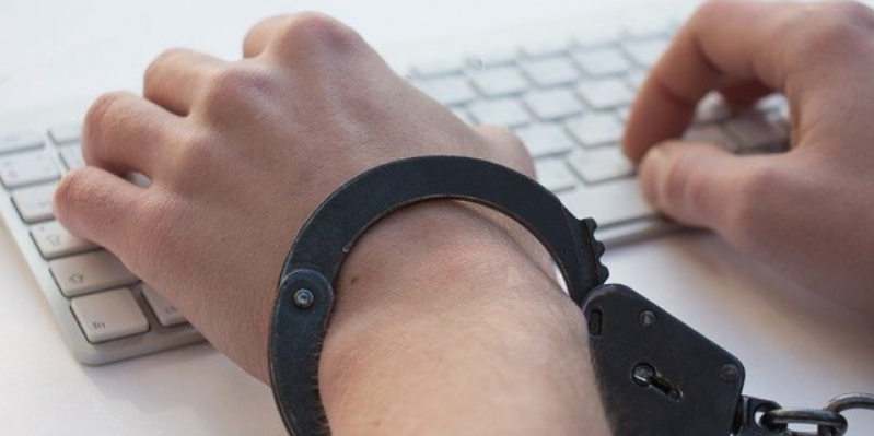 Штраф за агитацию в интернете - 2020-12-24 19:30:00 - 1