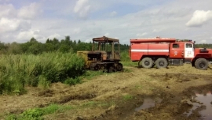 В Псковском районе огнем поврежден трактор - 2017-09-25 20:18:00 - 1