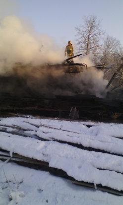 В Палкинском районе на месте сгоревшего дома нашли тело проживавшей в нем женщины - 2016-12-17 07:56:00 - 1