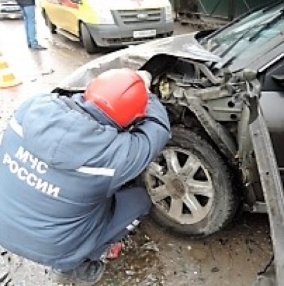 В Пскове два автомобиля попали в аварию - 2017-10-21 21:50:00 - 1