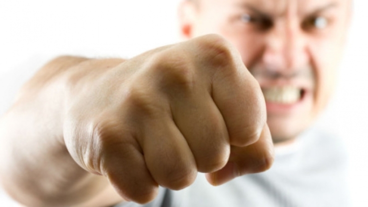 В выходные мужья Великих Лук избивали своих жен - 2016-12-26 09:40:00 - 1