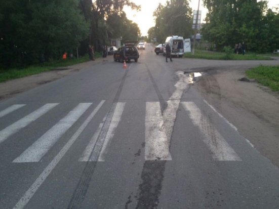 В Невеле автомобилистка не уступила дорогу другому автомобилю и получила травмы (ФОТО) - 2017-06-30 21:46:00 - 1