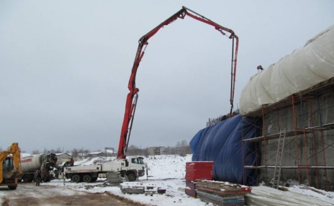 Несмотря на погоду, в Великих Луках продолжается строительство автодорожного путепровода (ФОТО) - 2016-11-11 15:43:00 - 1