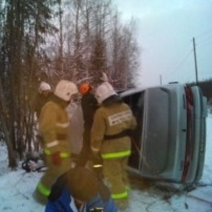 Две легковушки столкнулись в деревне Луг Порховского района - 2016-12-18 18:01:00 - 1
