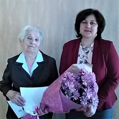 В Великих Луках сотрудники ПФР поздравили юбиляра с 90-летием - 2018-04-19 06:49:00 - 1