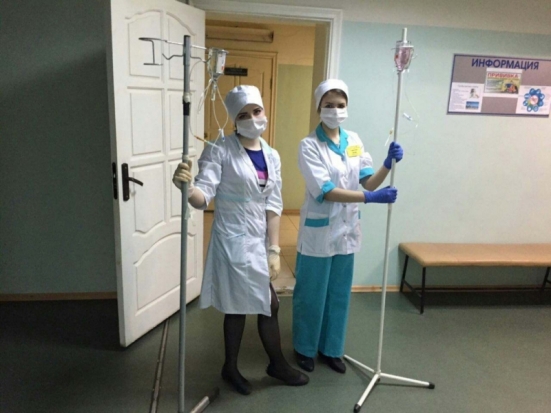 Свою первую производственную практику студенты медицинского колледжа проходят в узловой больнице на станции Великие Луки - 2017-03-31 17:24:00 - 1