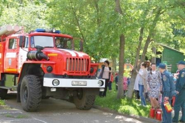 Пожар ликвидирован в детском саду. Учения в Великих Луках (ФОТО) - 2017-06-22 14:26:00 - 1