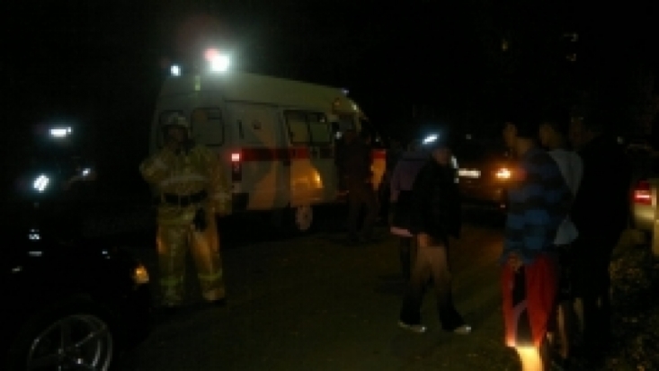 Пешеход попал под колеса легкового авто на улице Красногорской в Пскове - 2016-12-02 20:24:00 - 1