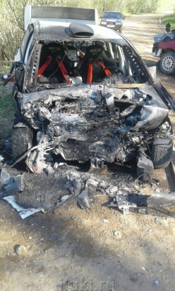 Завершено служебное расследование по факту столкновения спортивных автомобилей во время тренировочных заездов перед авторалли «Сургутнефтегаз Пушкинские Горы-2017» - 2017-06-20 18:06:00 - 1